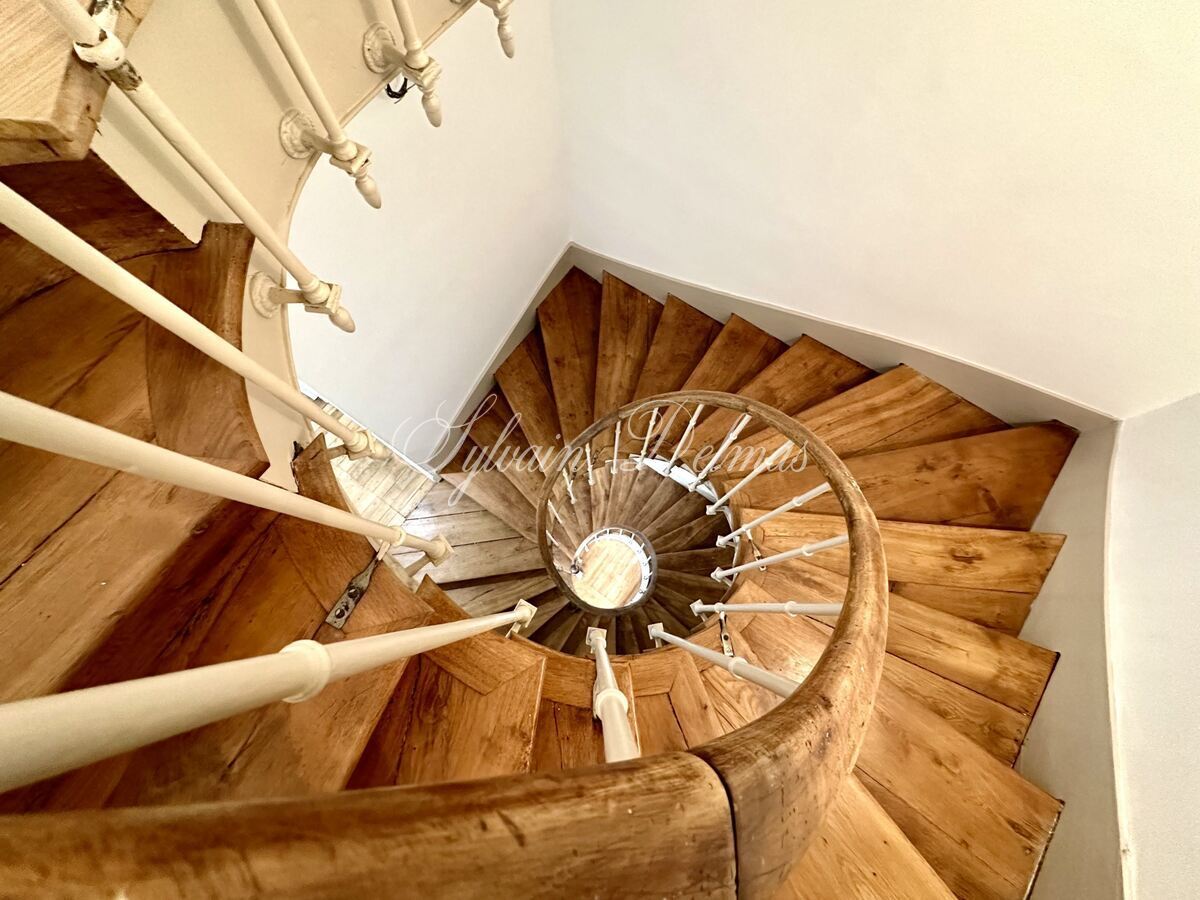 Hôtel particulier — HOTEL PARTICULIER TOURS BERANGER
