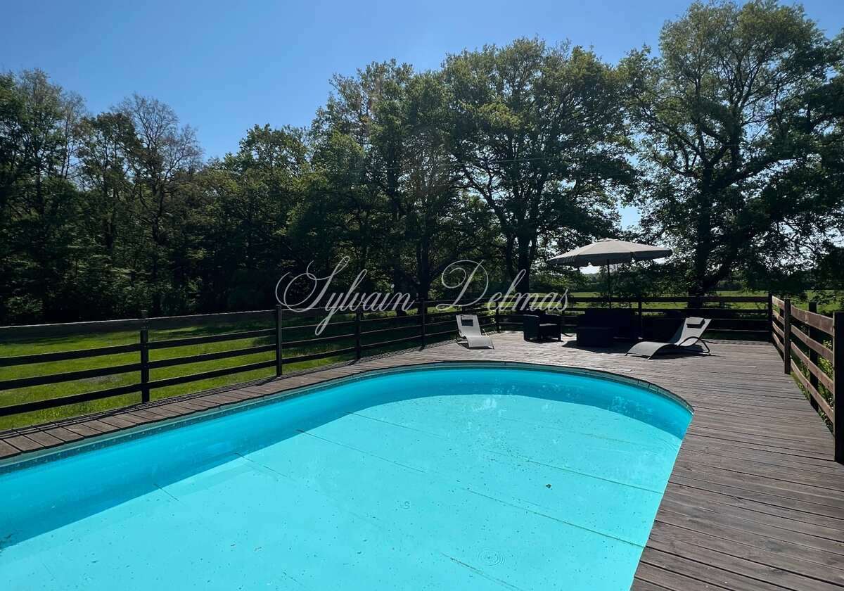 FABULEUX MANOIR DU XVème lieu d'événementiel et  mariage