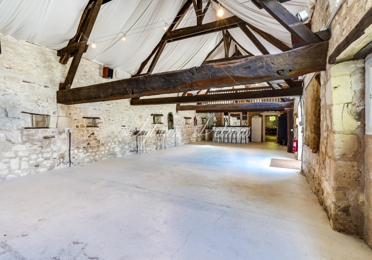 FABULEUX MANOIR DU XVème lieu d'événementiel et mariage