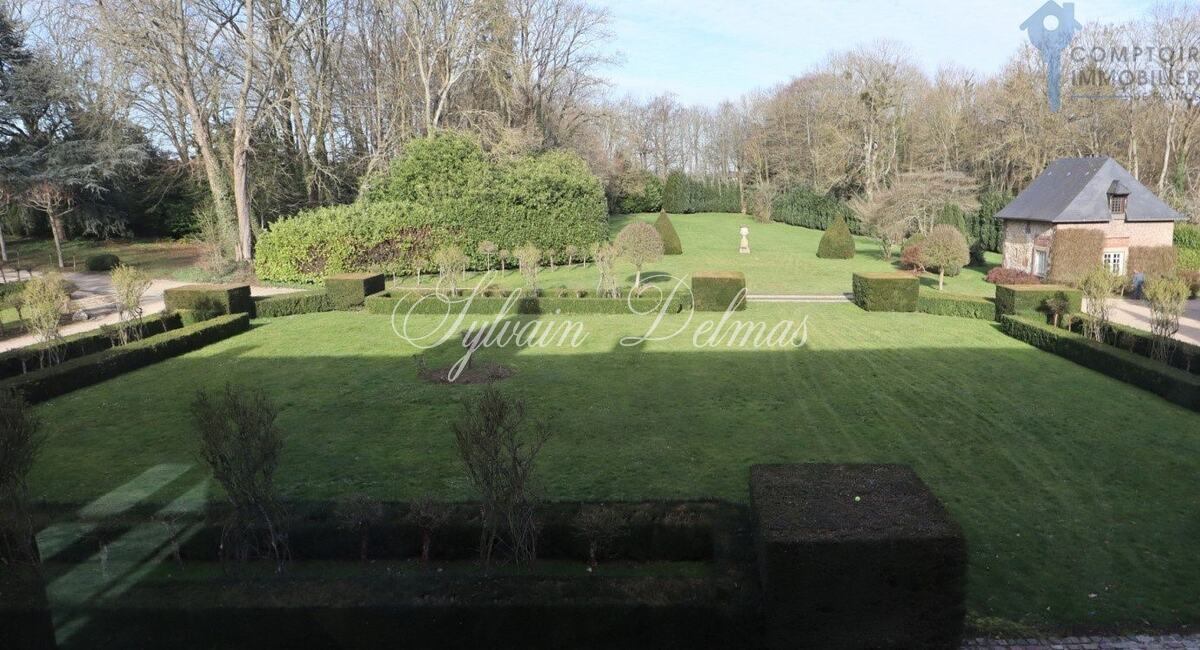 Château — CHATEAU HISTORIQUE DU XIVèmé DANS L'EURE ( 27) 3.450M