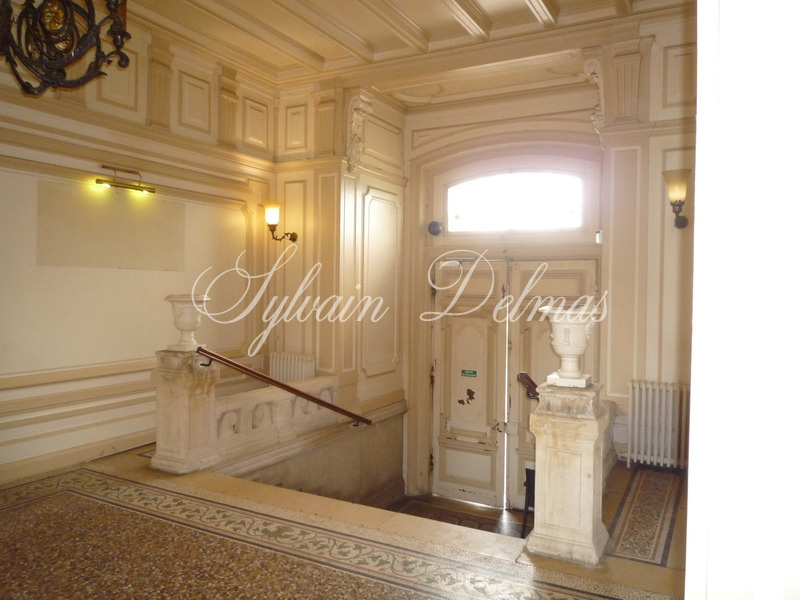 Château — EN REGION PARISIENNE CHATEAU de 4453 M2 IDEAL POUR PROJET HOTELIER