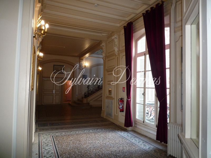 Château — EN REGION PARISIENNE CHATEAU de 4453 M2 IDEAL POUR PROJET HOTELIER