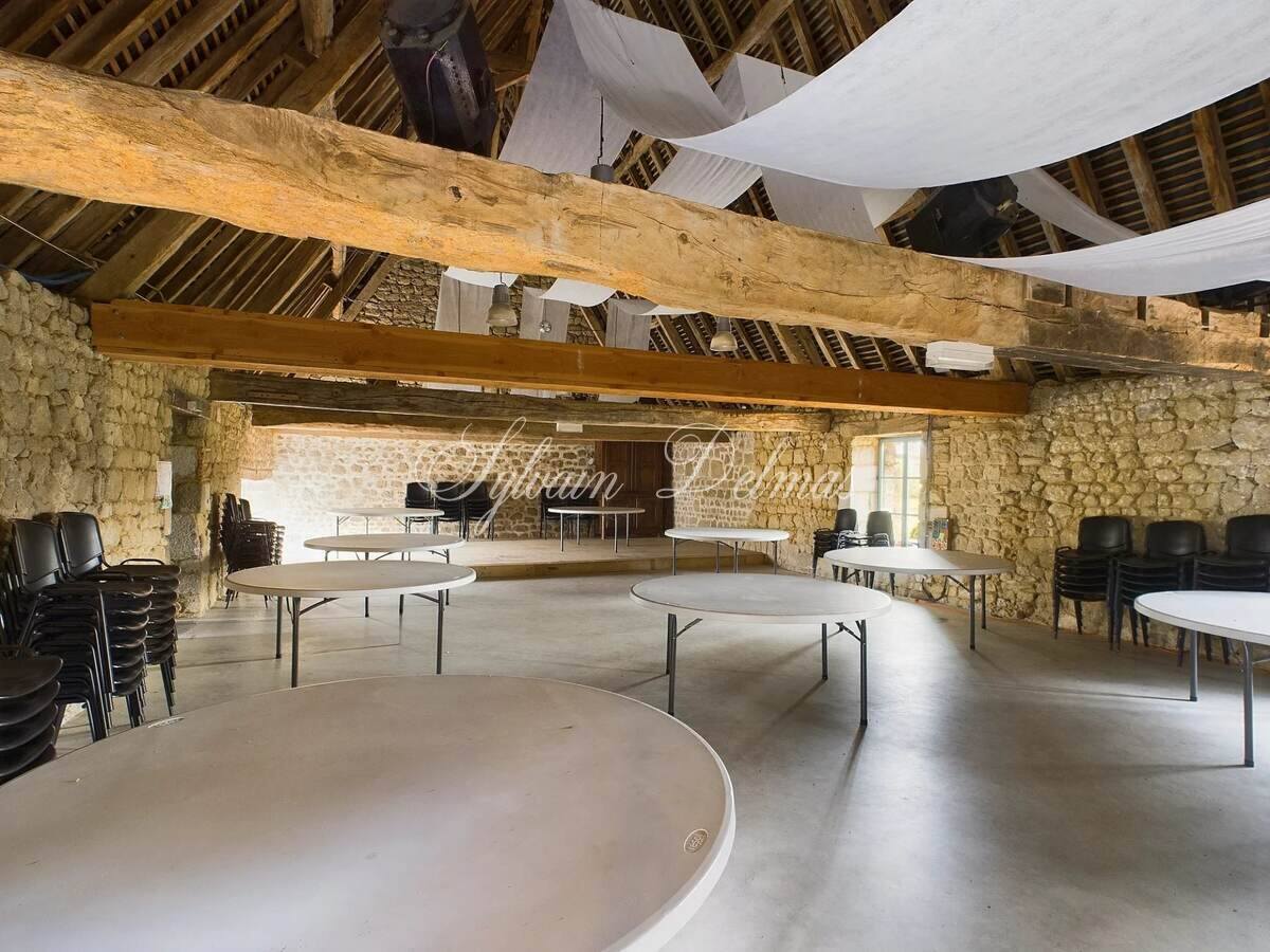 Château — FABULEUX CHATEAU DU XVème dans la CREUSE