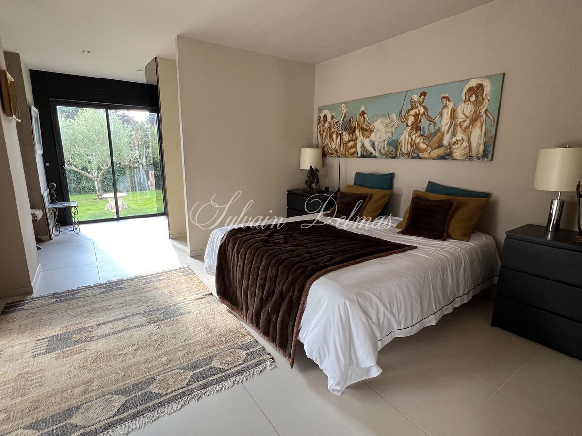 Maison d'architecte — Villa Moderne de plain-pied 150m2 à Saint-Cyr-sur-Loire