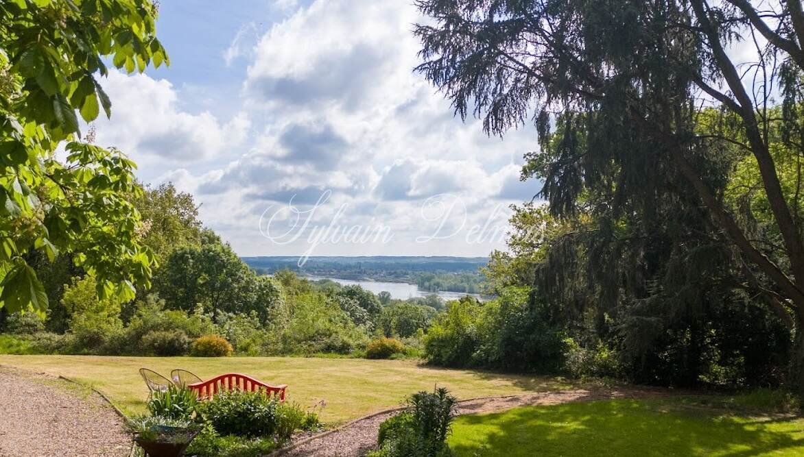 Manoir proche de Tours avec piscine