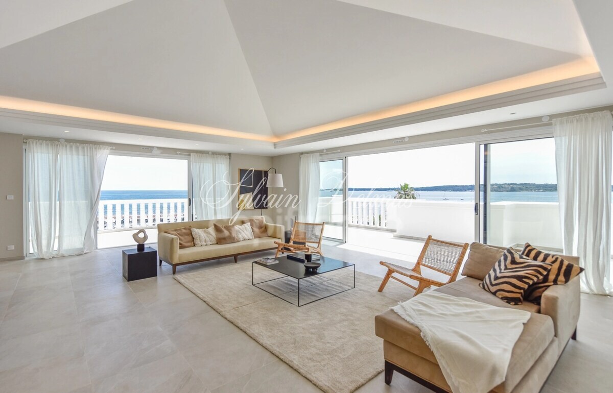 Villa — Appartement à vendre triplex CANNES