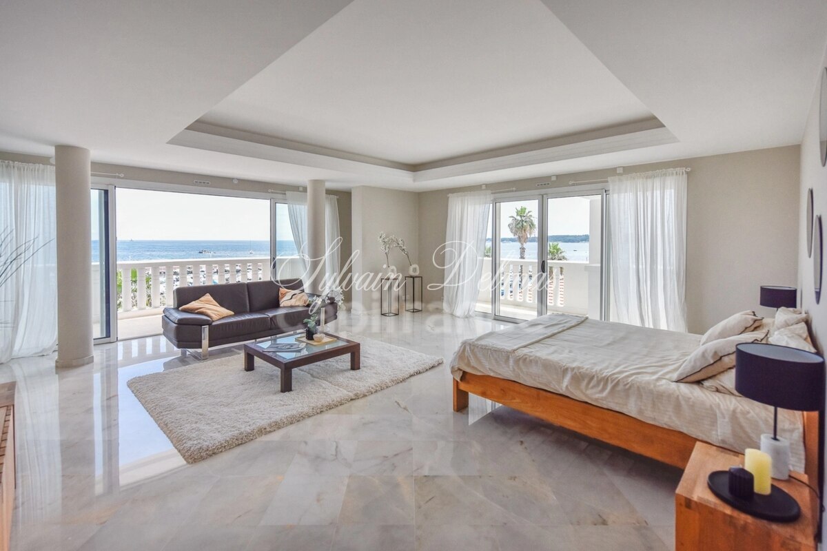 Villa — Appartement à vendre triplex CANNES