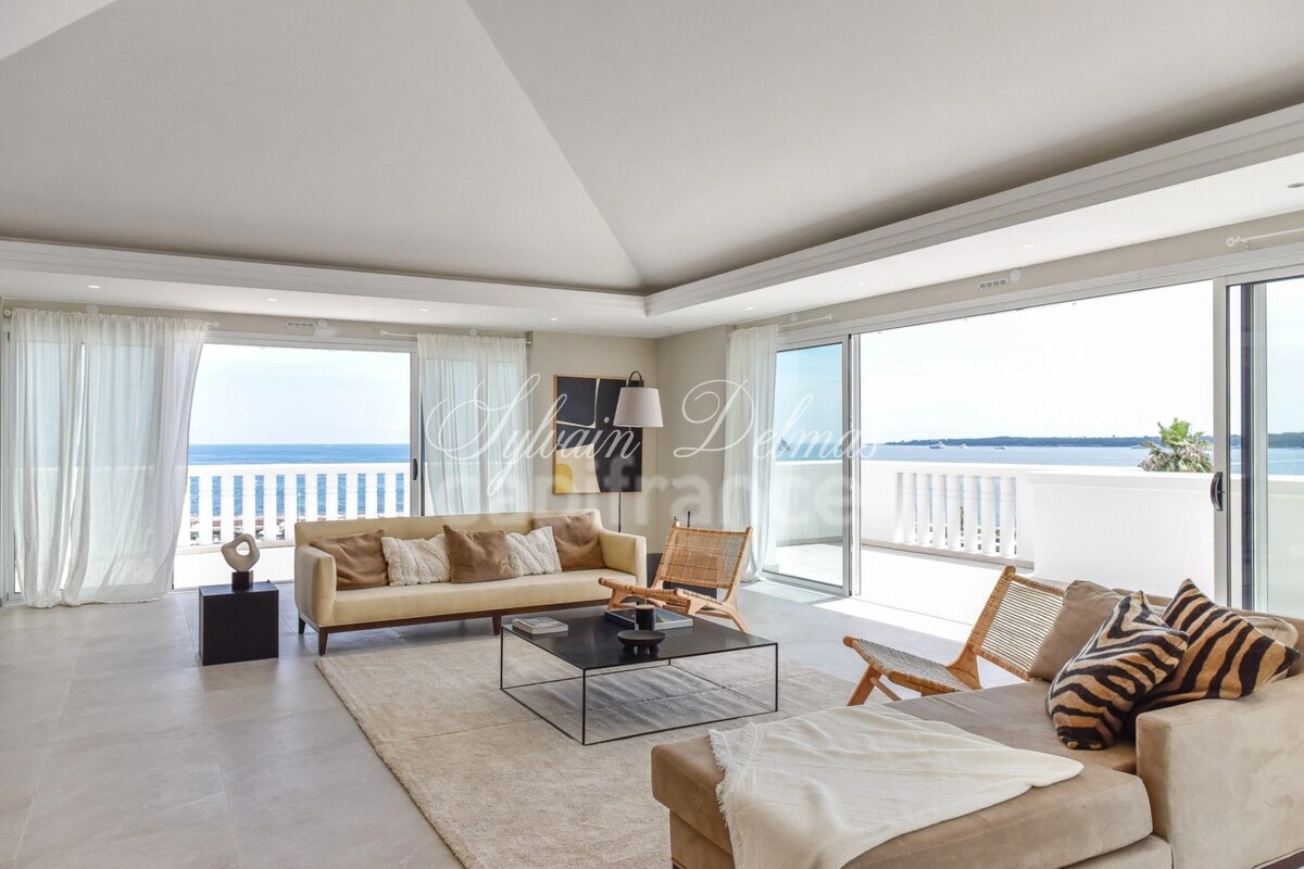 Villa — Appartement à vendre triplex CANNES