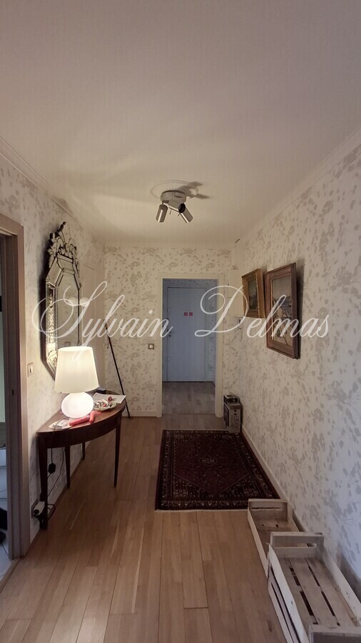 Appartement d'exception — Superbe appartement de 150m2 ultra lumineux aux jardin des Prébendes à Tours