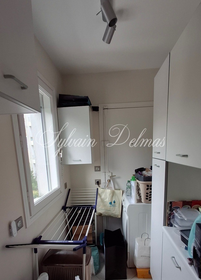 Appartement d'exception — Superbe appartement de 150m2 ultra lumineux aux jardin des Prébendes à Tours
