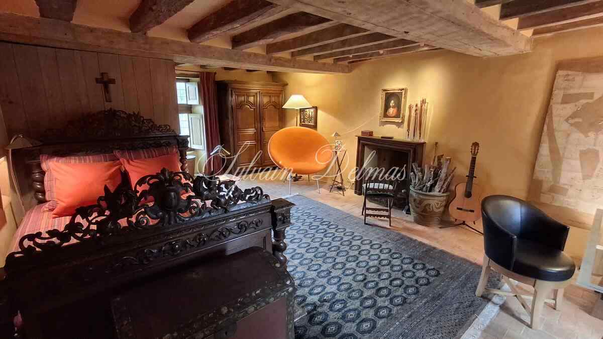 Château — Manoir du XVI eme ISMH dans l'est de la Mayenne