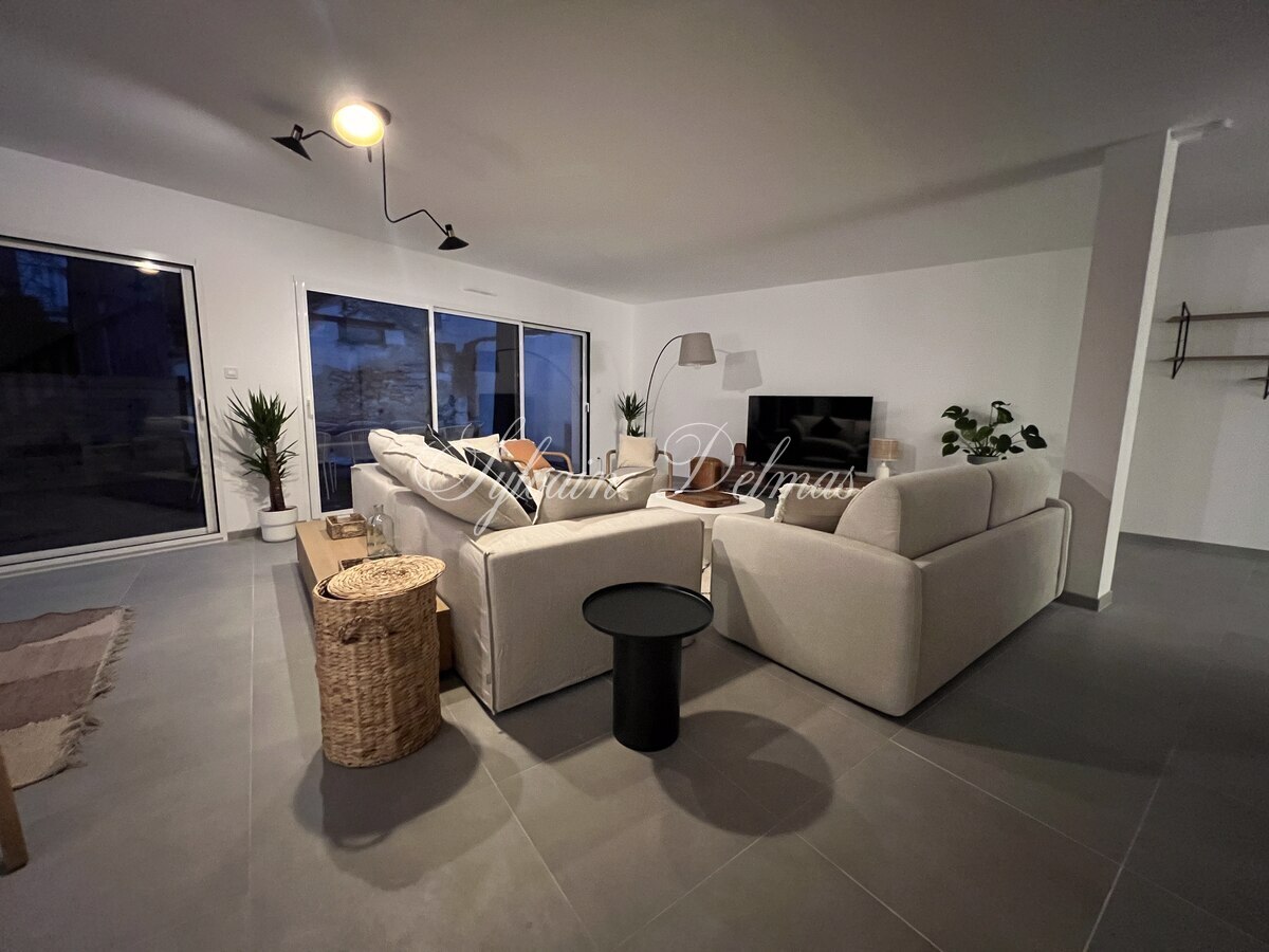 Villa — MAISON NEUVE TOURS GARE