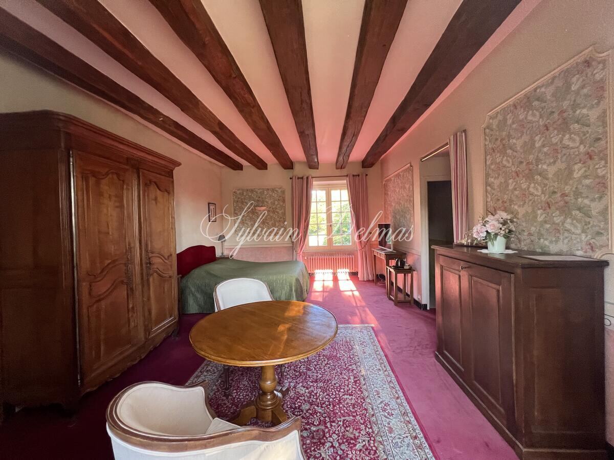 Château — CHATEAU XV ET XVIII ème périphérie de TOURS