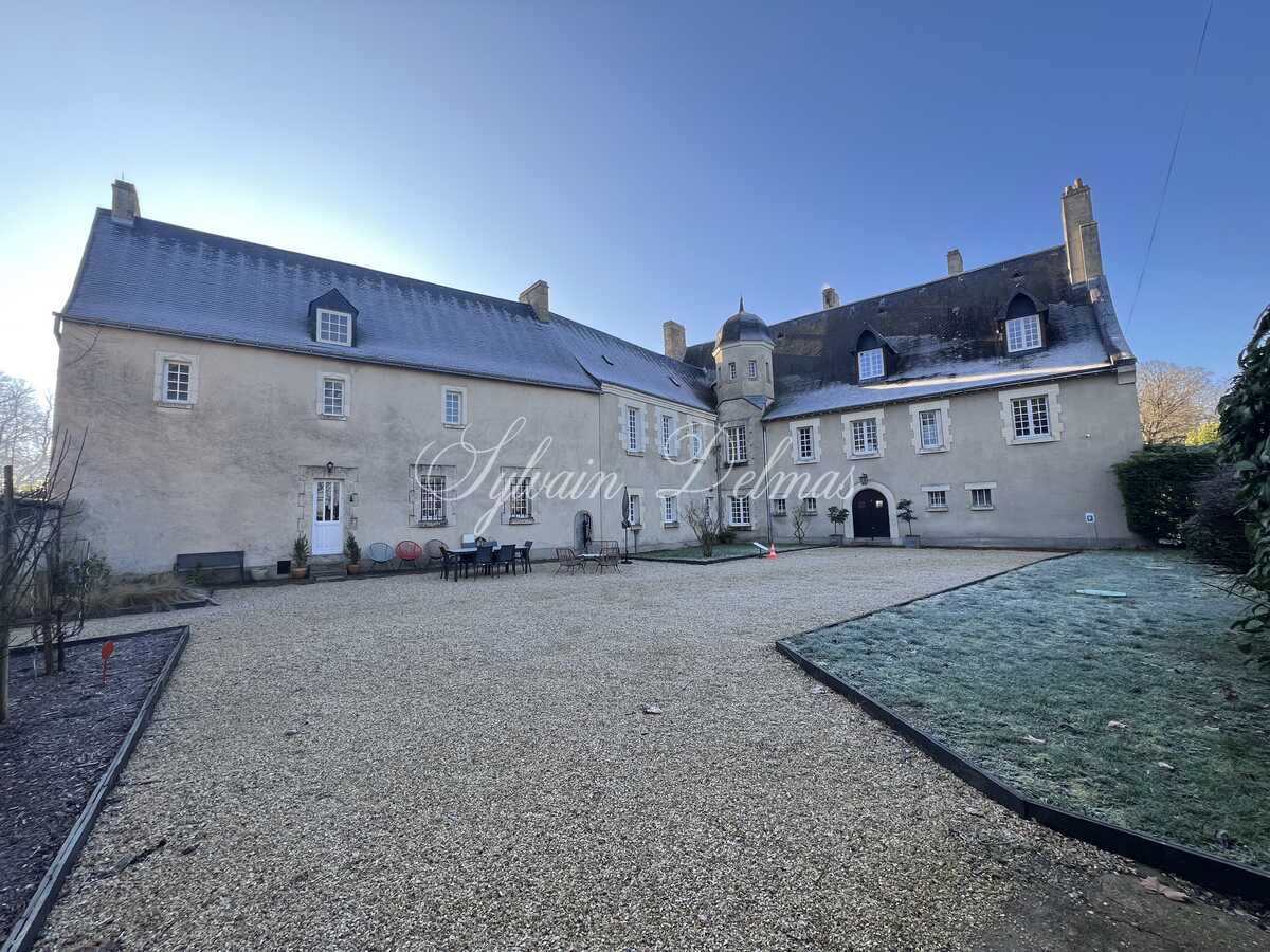 Château historique du XVIII ème à 30 minutes de Tours ancienne demeure de LAFAYETTE