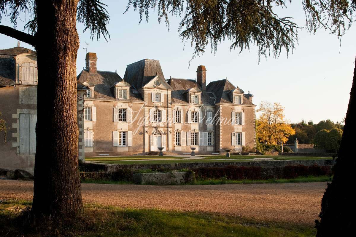 Château — Une propriété remarquable au cœur des Pays de la Loire.