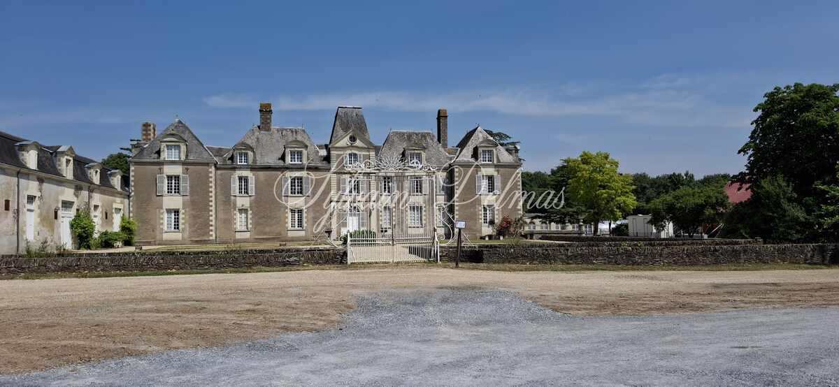 Château — Une propriété remarquable au cœur des Pays de la Loire.