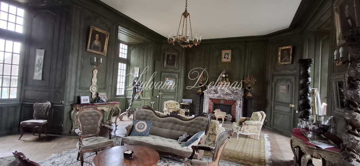 Splendide Château Médiéval Classé – Creuse (23) Situé dans un cadre préservé au cœur de la France