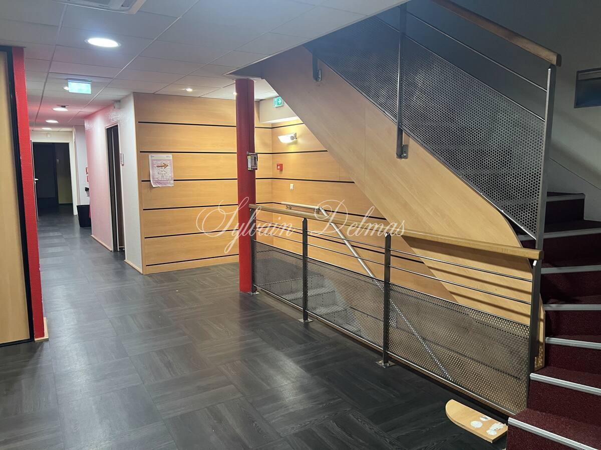 Immeuble de standing — IMMEUBLE DE BUREAUX Prix sacrifié