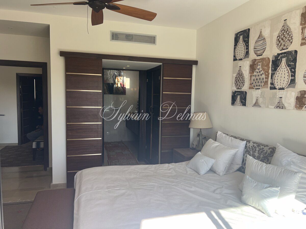 VILLA 350 M2 A AMELKIS
