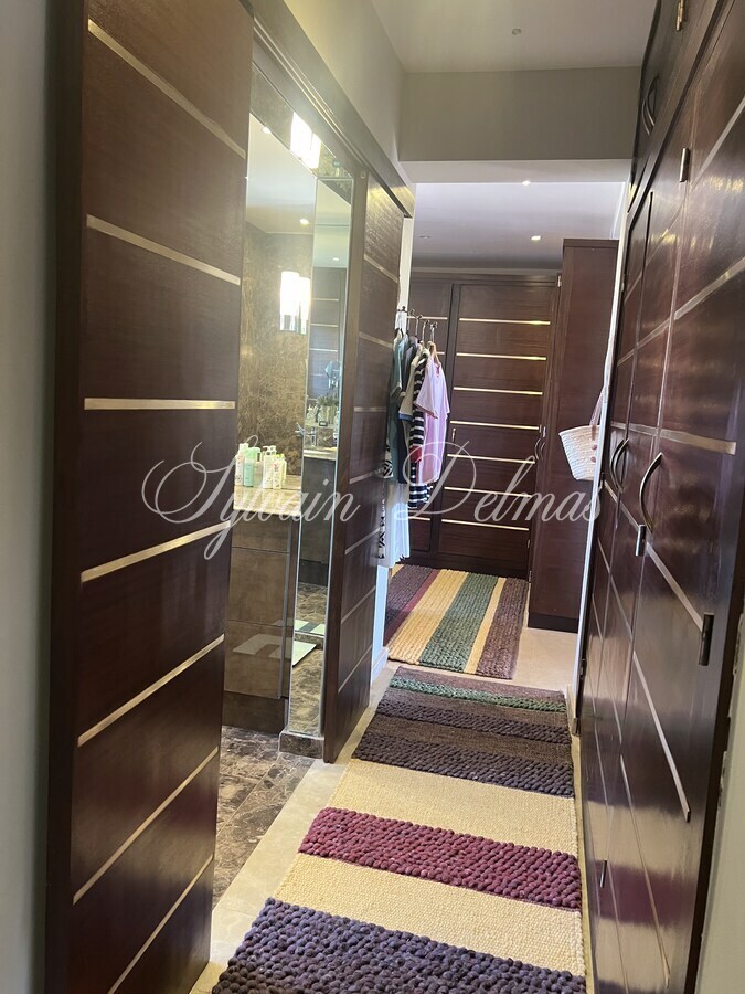 VILLA 350 M2 A AMELKIS