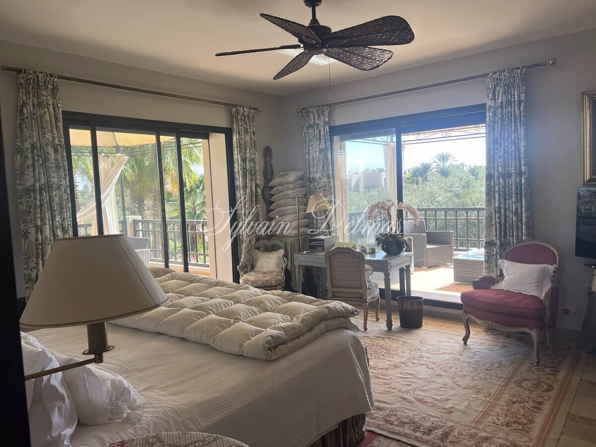 VILLA 350 M2 A AMELKIS