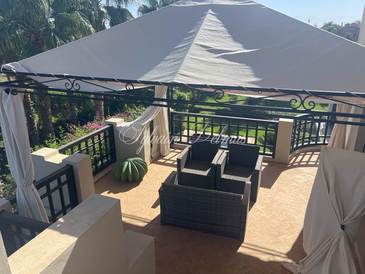 VILLA 350 M2 A AMELKIS