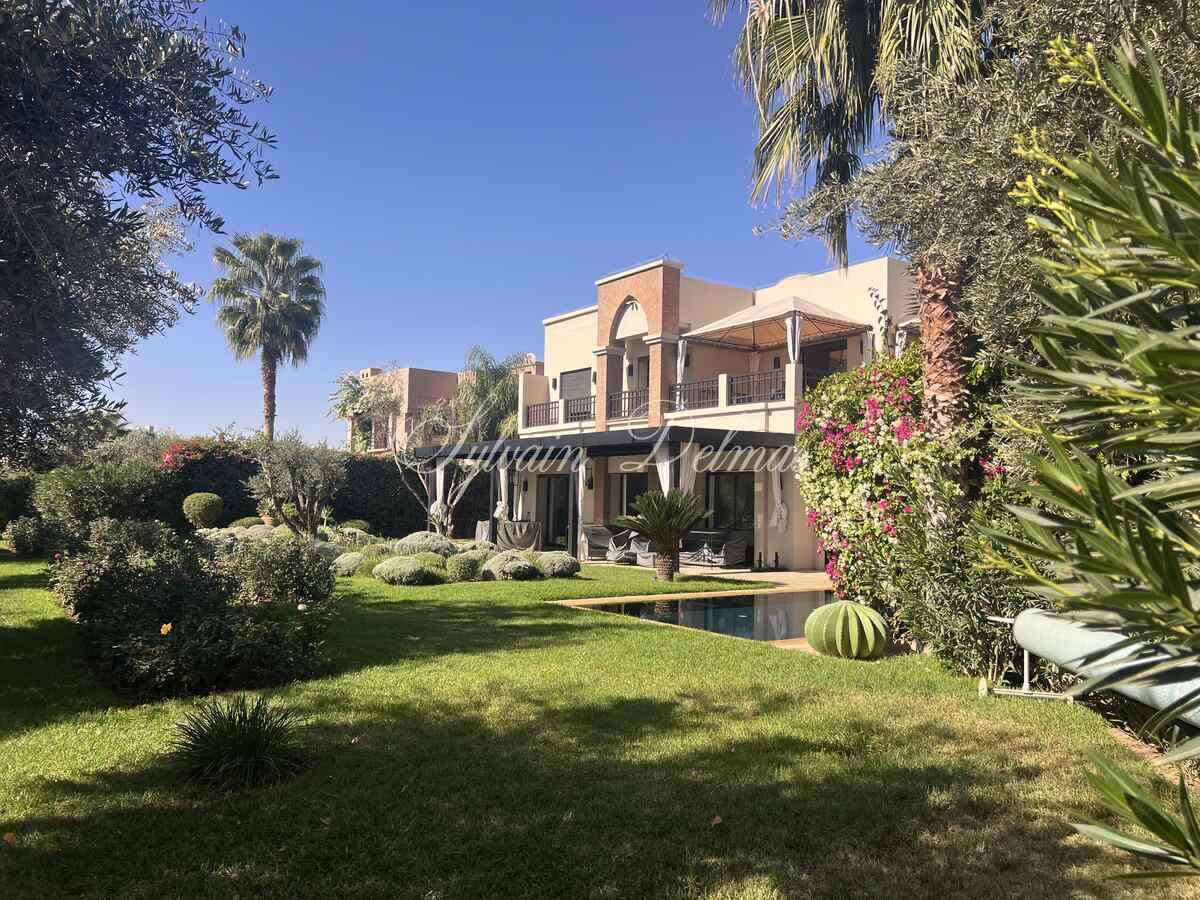 VILLA 350 M2 A AMELKIS
