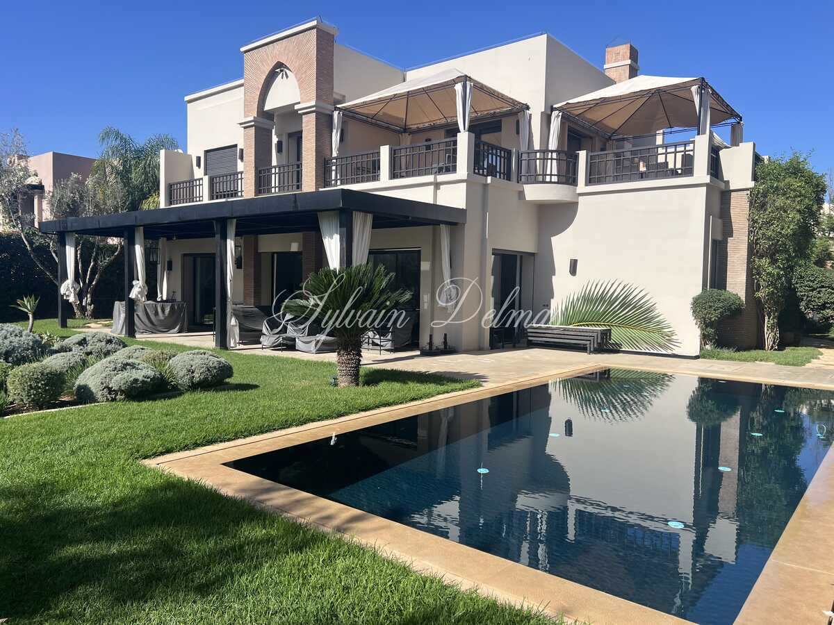 VILLA 350 M2 A AMELKIS