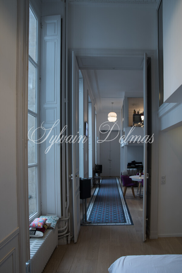 Appartement d'exception — Appartement parisien d'exception – Charme de l'ancien & modernité élégante dans le 9ème.
