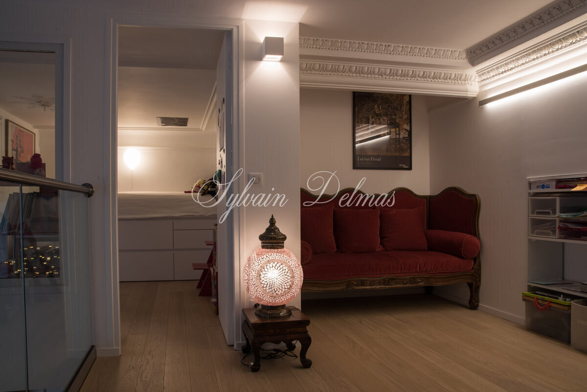 Appartement d'exception — Appartement parisien d'exception – Charme de l'ancien & modernité élégante dans le 9ème.