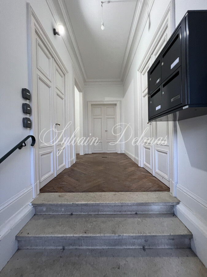 Appartement d'exception — APPARTEMENT DE STANGING TOURS CENTRE