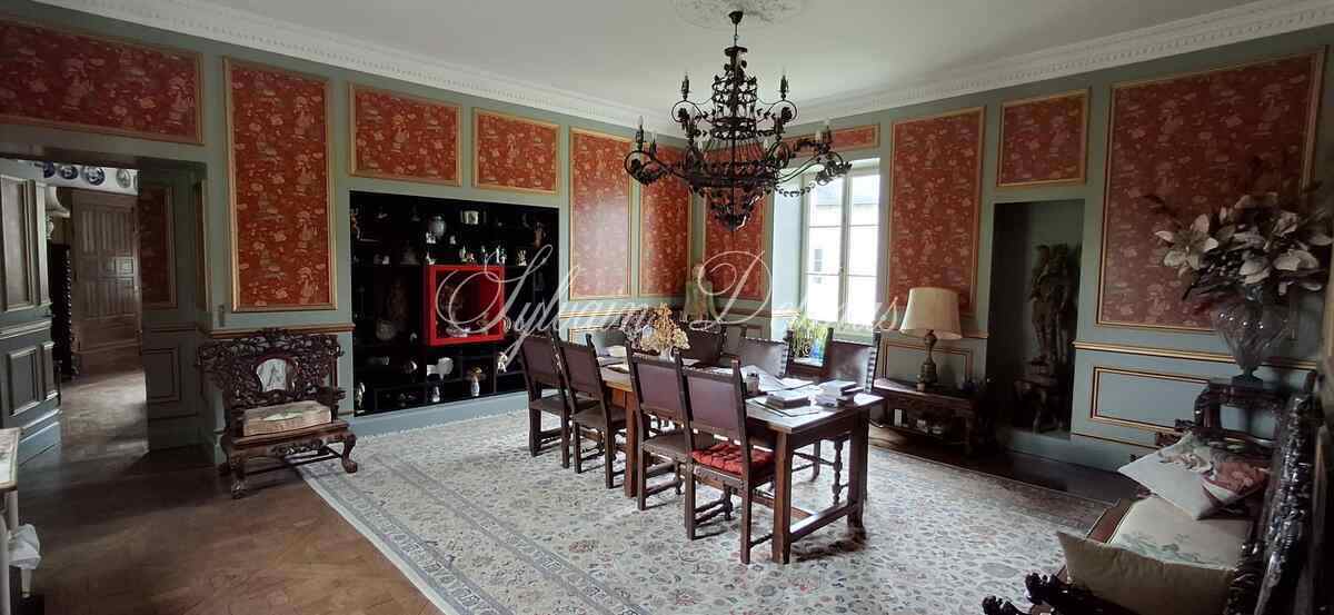 Propriété viticole — Château/vignoble d’appelation “Saumur” merveilleusement rénové pour recevoir des mariages et pour l’évènementiel.
