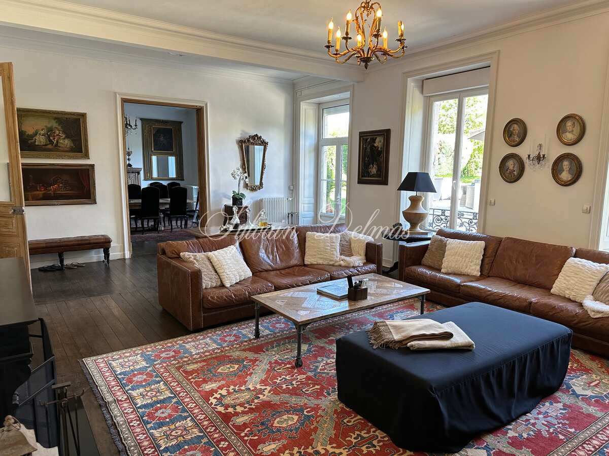 Château — Maison de maitre complétement rénovée sur la route de Richard coeur de Lion