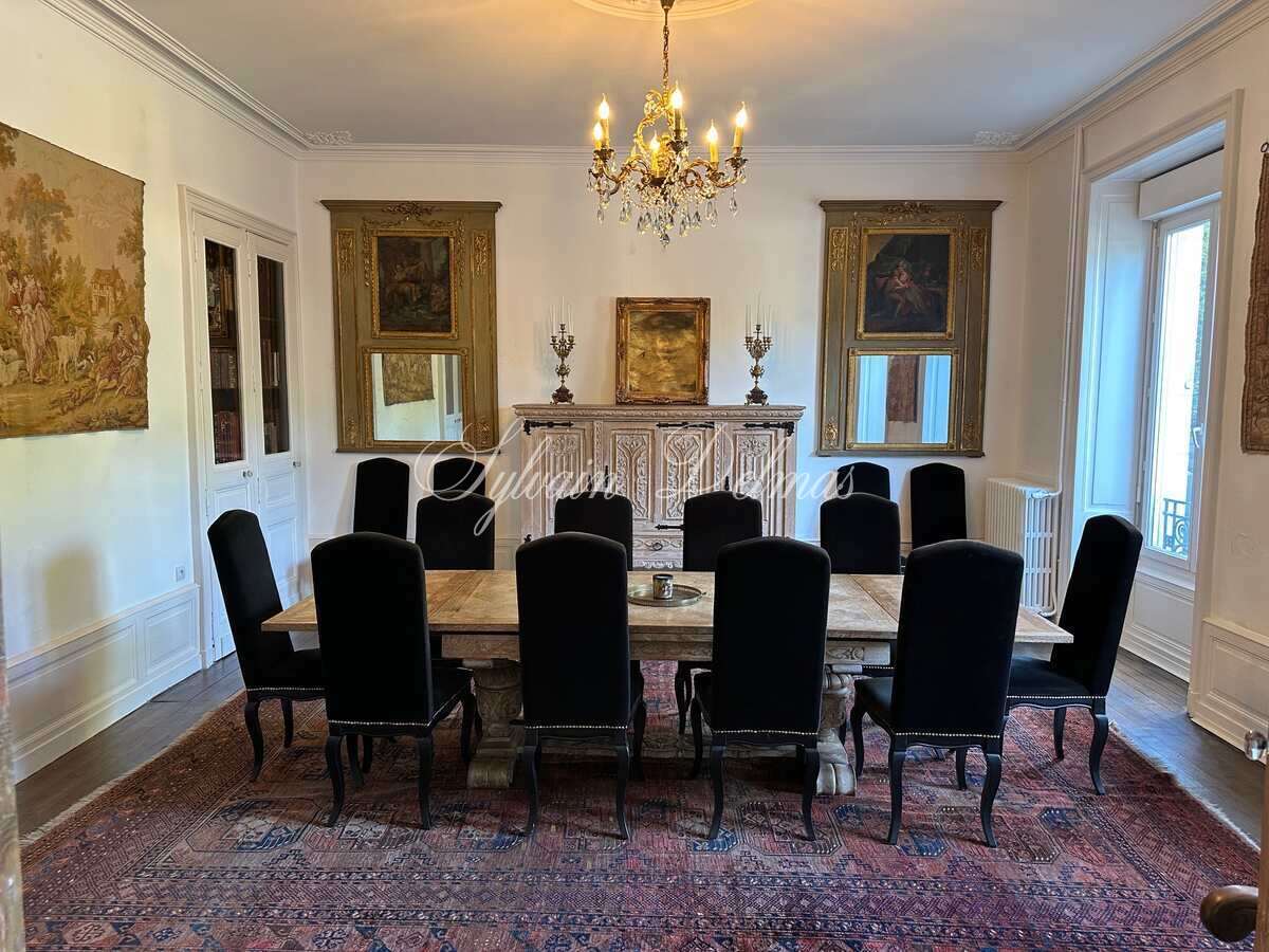 Château — Maison de maitre complétement rénovée sur la route de Richard coeur de Lion