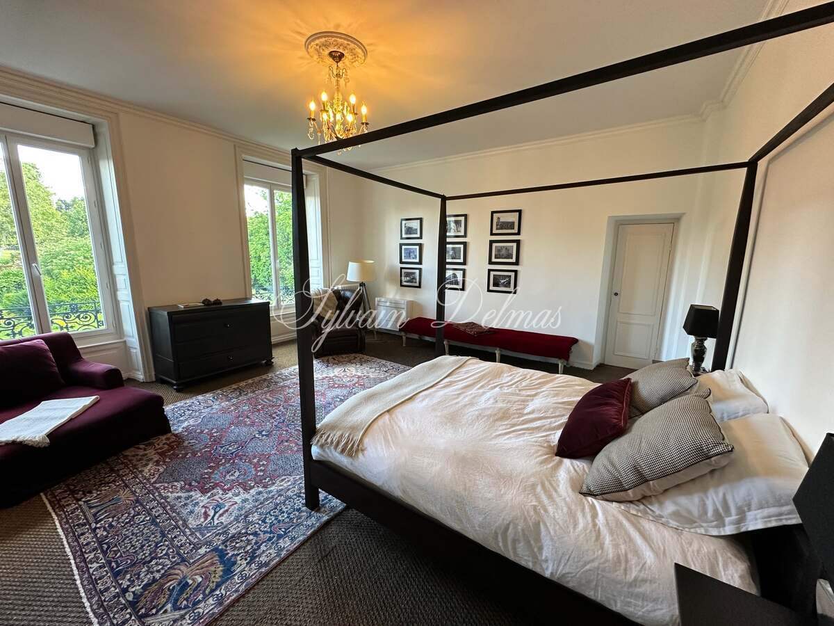 Château — Maison de maitre complétement rénovée sur la route de Richard coeur de Lion