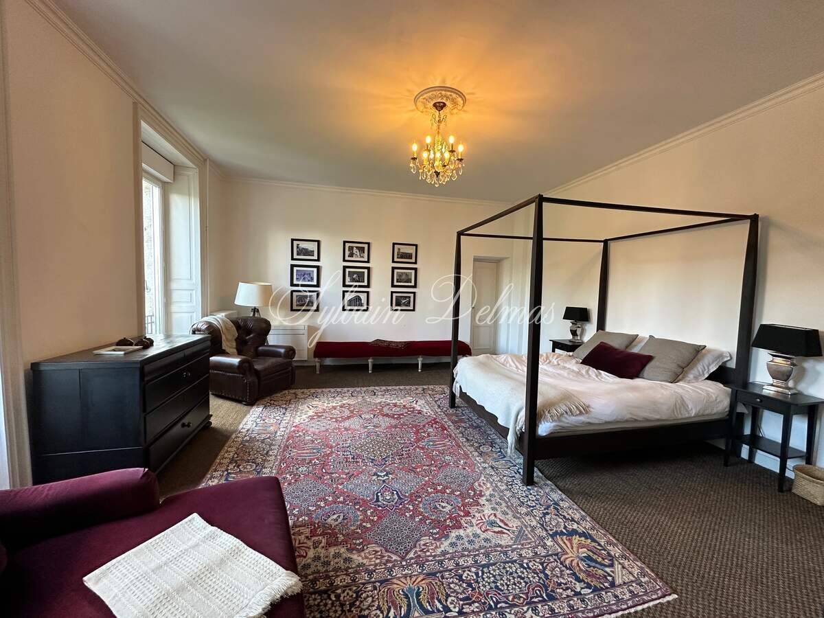 Château — Maison de maitre complétement rénovée sur la route de Richard coeur de Lion