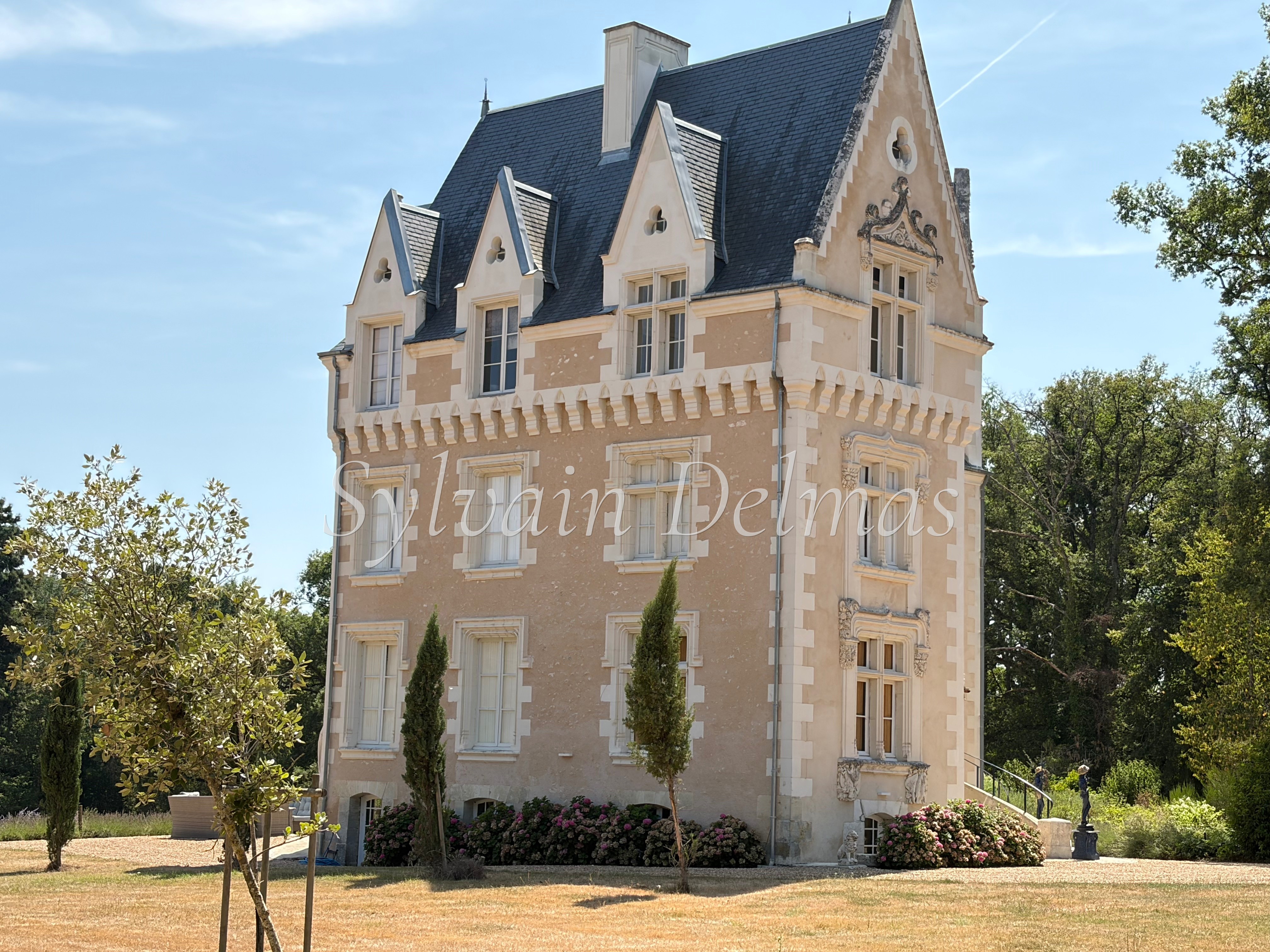 CHATEAU XIXème restaurè