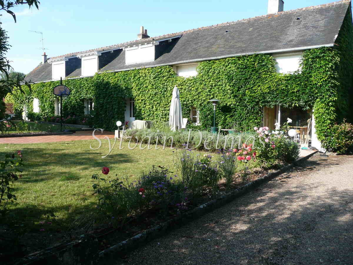 PROPRIETE SUR 1.5 HECTARES EN PERIPHERIE DE TOURS SUD