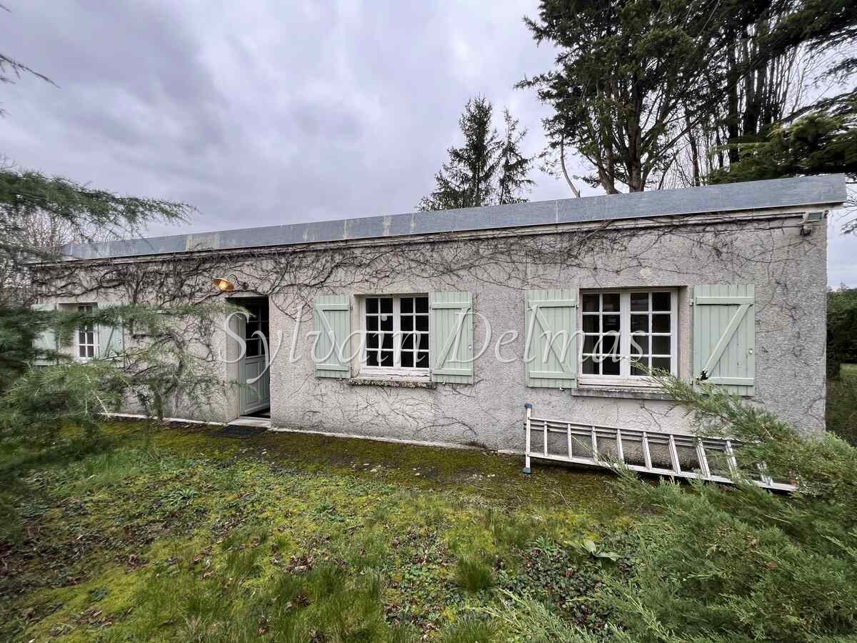 PROPRIETE SUR 1.5 HECTARES EN PERIPHERIE DE TOURS SUD