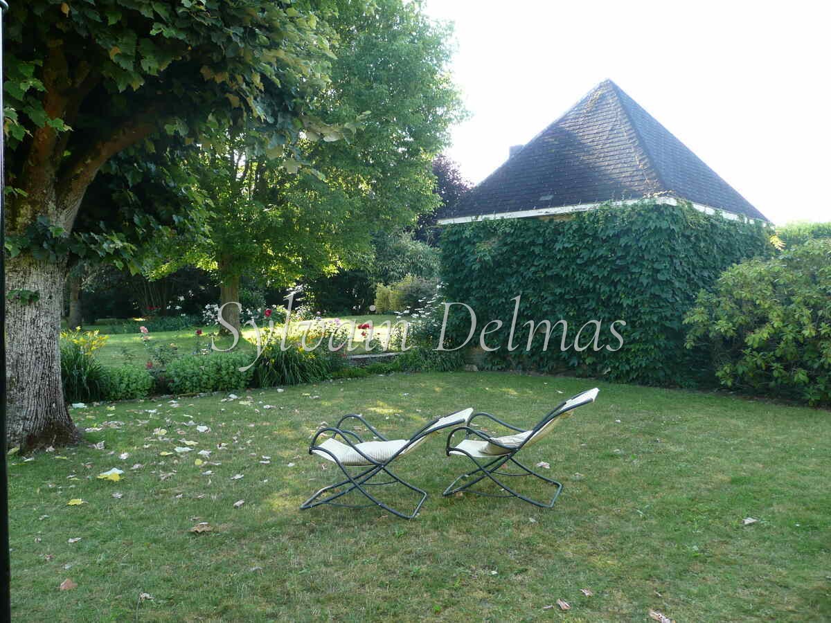 PROPRIETE SUR 1.5 HECTARES EN PERIPHERIE DE TOURS SUD