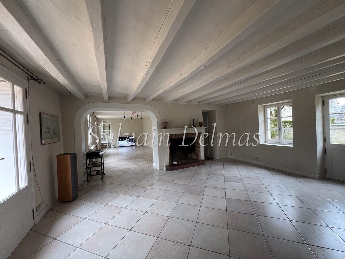 PROPRIETE SUR 1.5 HECTARES EN PERIPHERIE DE TOURS SUD